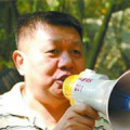 吃糖吐泡泡